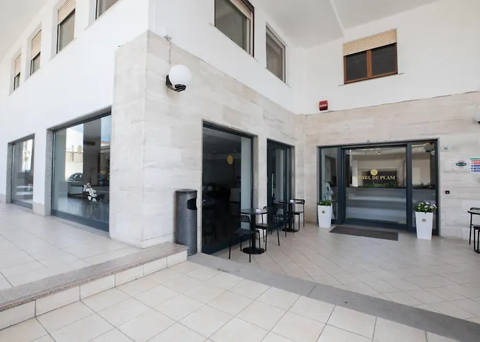 Hotel De Plam
